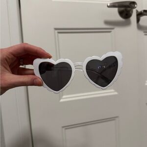 White Scalloped Heart Sunglasses - Retro Chic
